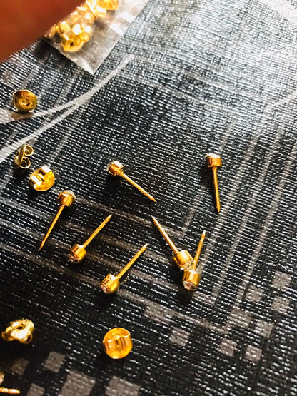 24 Pcs Women’s Stainless Steel Earrings Set – Classic Gold Clip-On Body Jewelry